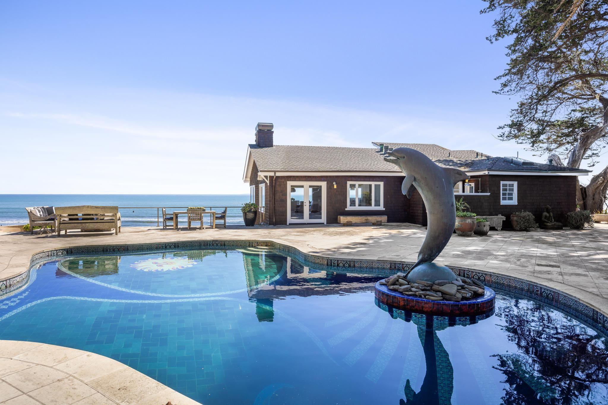Grace Slick's iconic 1970s beach house hits market for $12.995 million