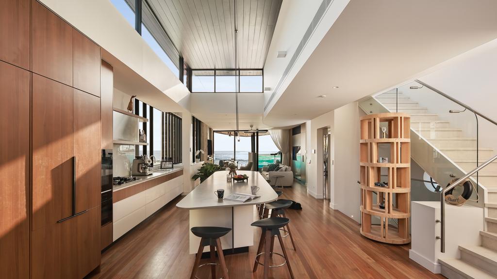 Landmark Curl Curl home with infinity pool listed for $12m